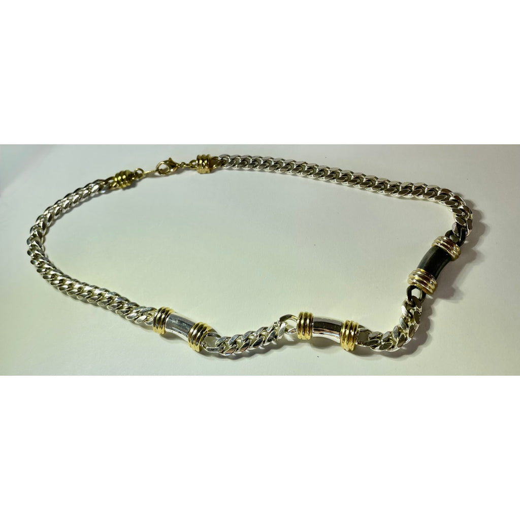 Two-tone curb link