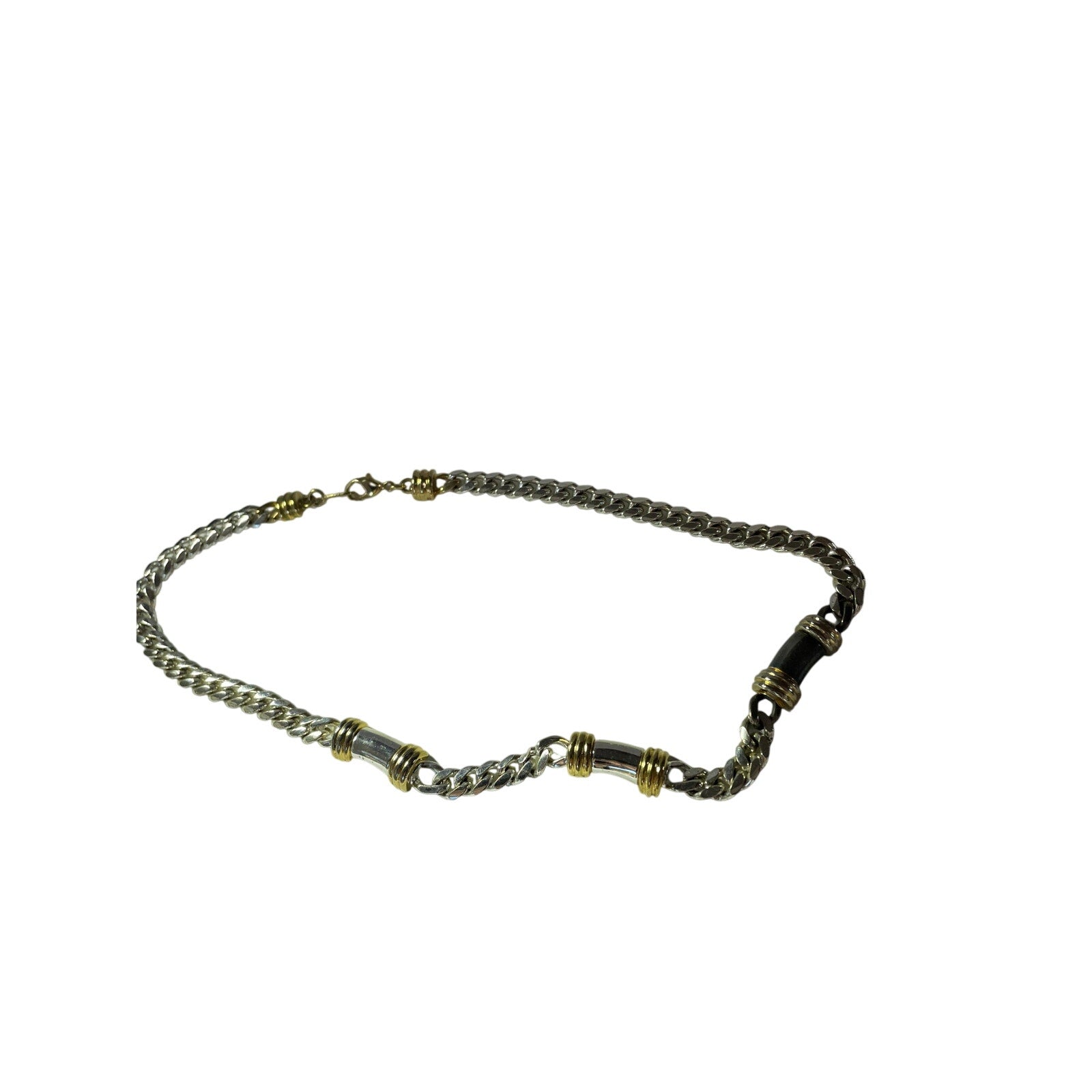 Two-tone curb link